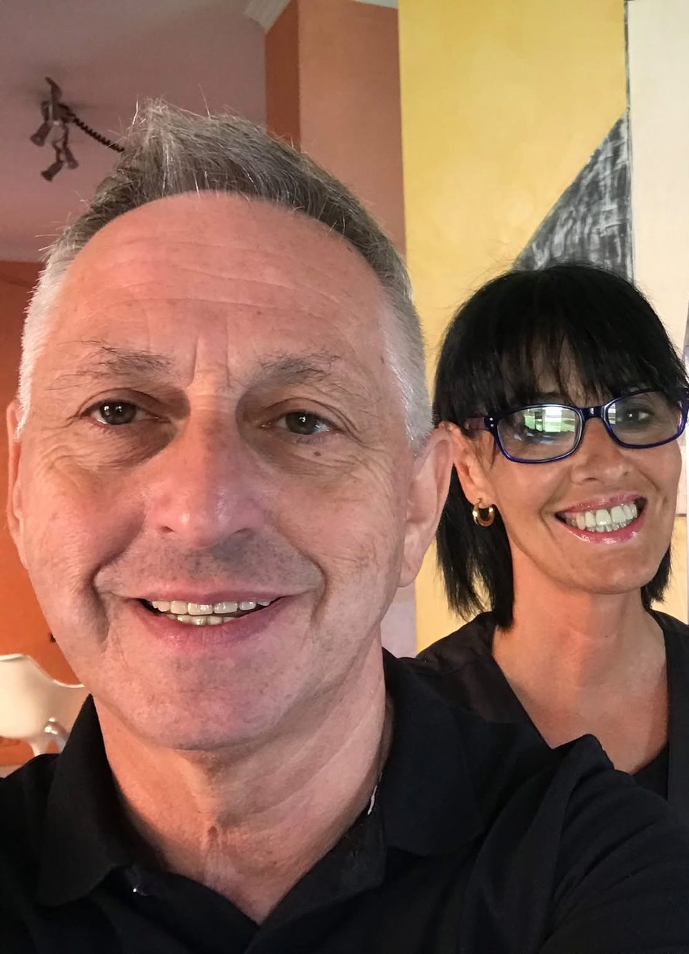 Graziano Mattarollo con una collega nel salone